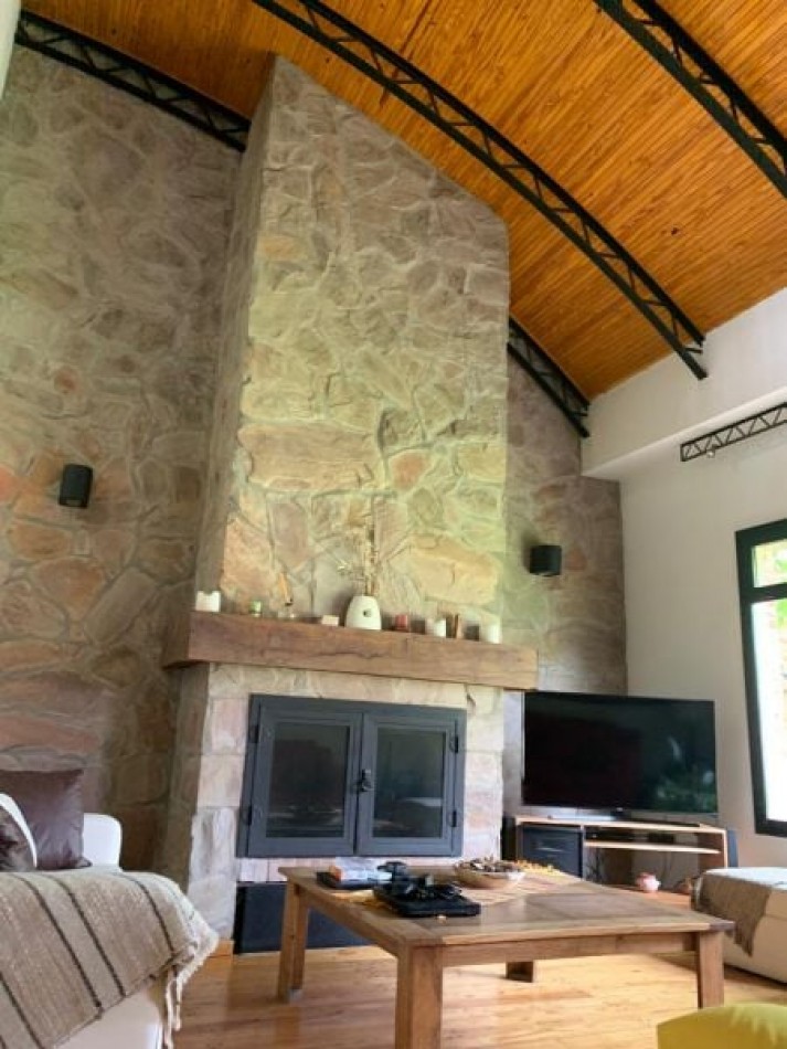 Casa en venta - Cipolletti. El Manzanar Club de Paddle