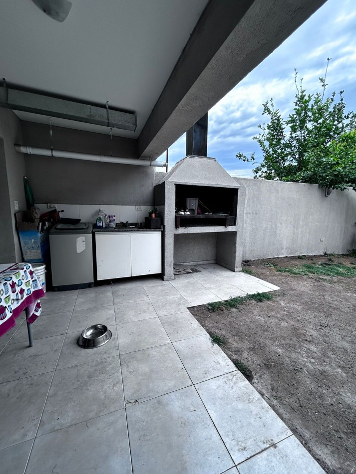 VENTA DUPLEX 3 DORMITORIOS EN NEUQUEN